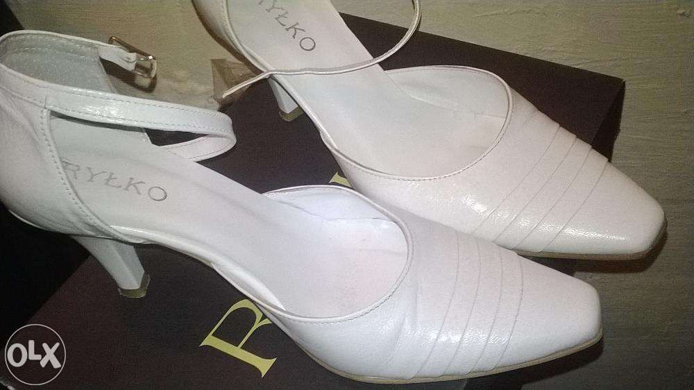 suknia ślubna w rozmiarze S-M