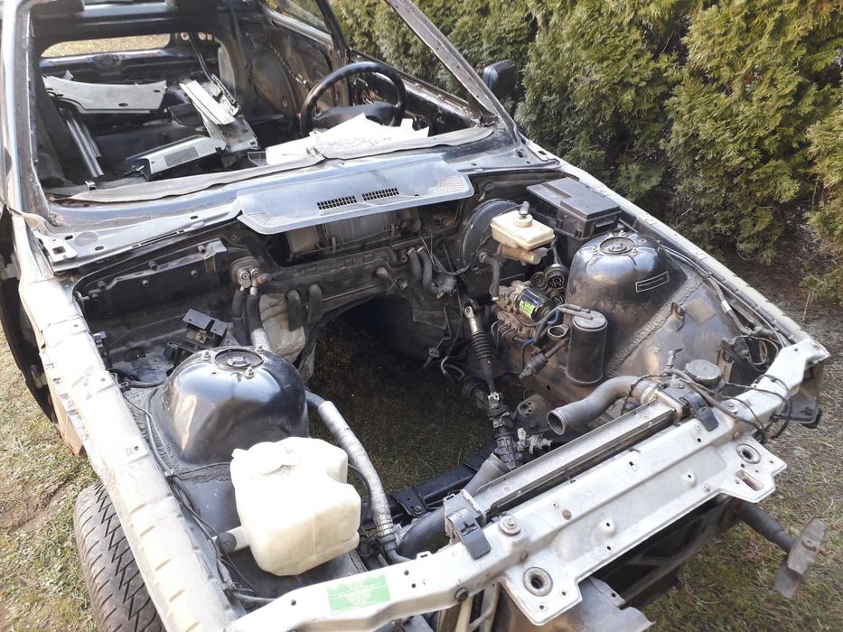 BMW e36 Coupe błotnik ćwiartka dach drzwi szyba wózek