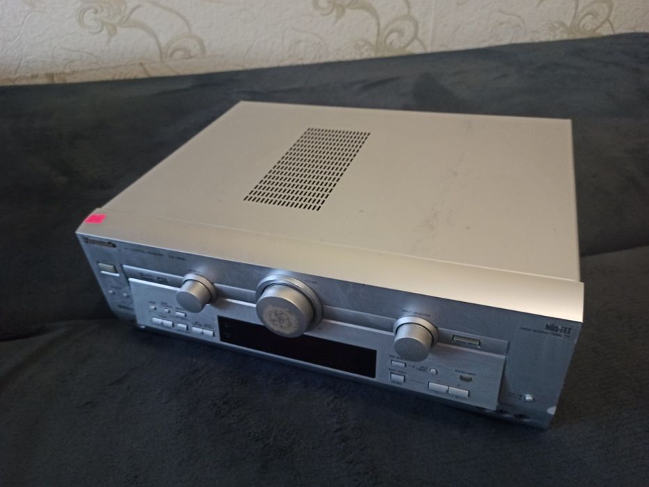 AV Ресівер Panasonic SA-HE90