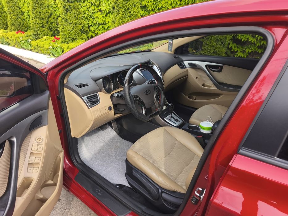 Hyundai Elantra 1.6 automat