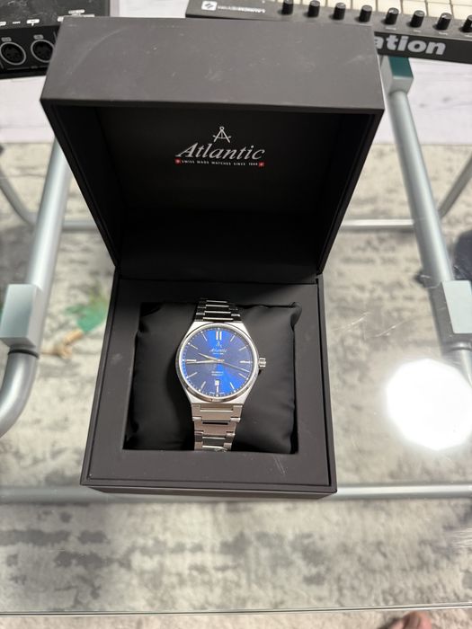 Часи Atlantic swiss made watches since 1888