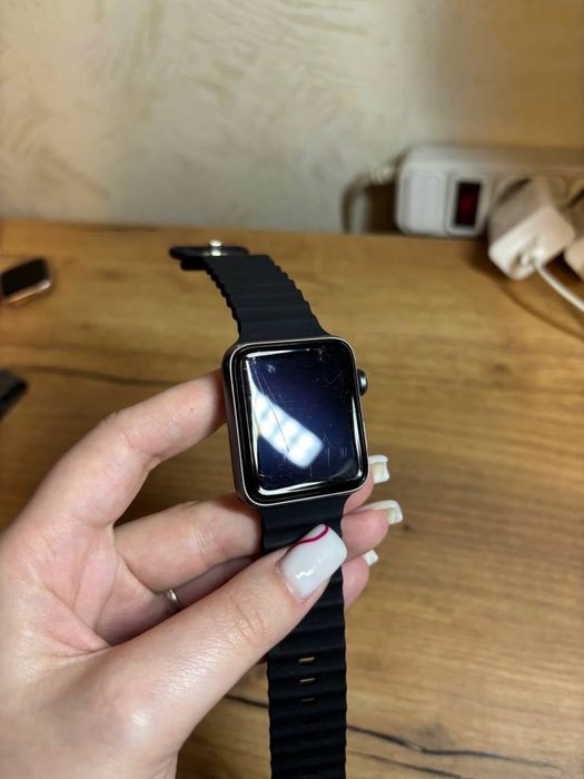 Apple watch Watch 3 42 mm  акб 82%