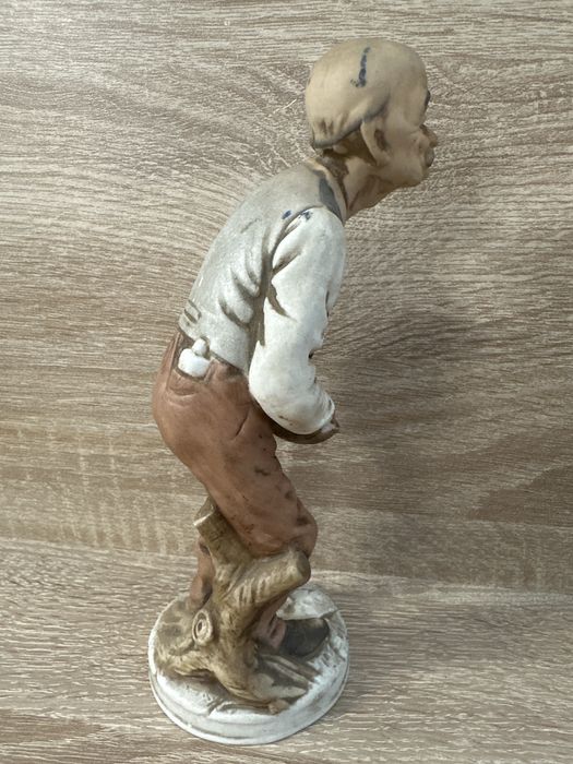 Figurka dzuadka -brak reki