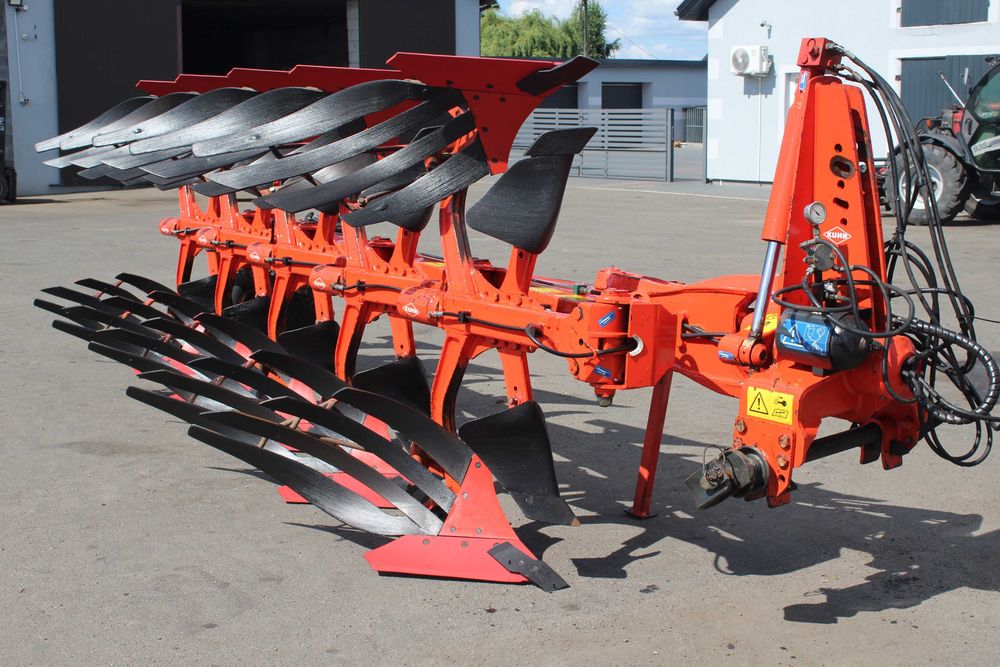 Pług Kuhn 4+1 Vari Master 152 kverneland overum 122 Ażur 5 skibowy 153