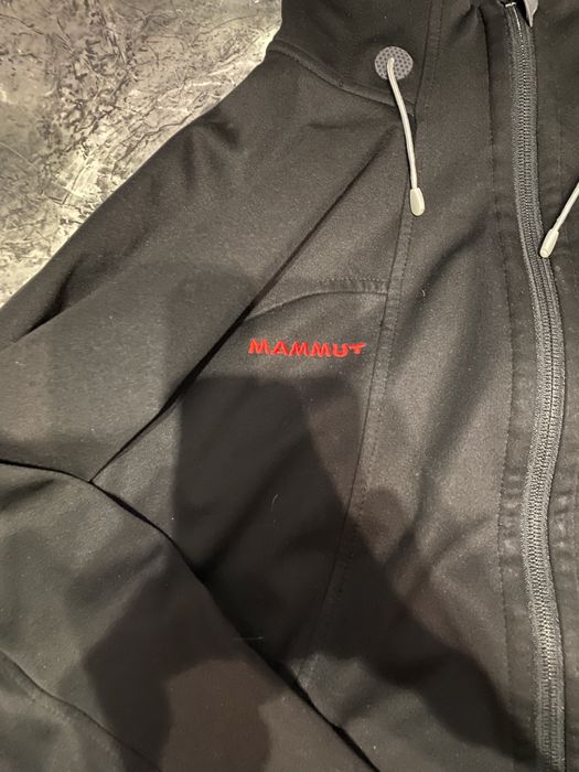 Вітровка mammut