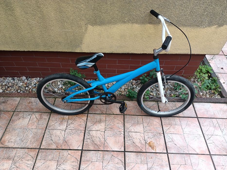 Sprzedam rower BMX firmy victus  roz 20