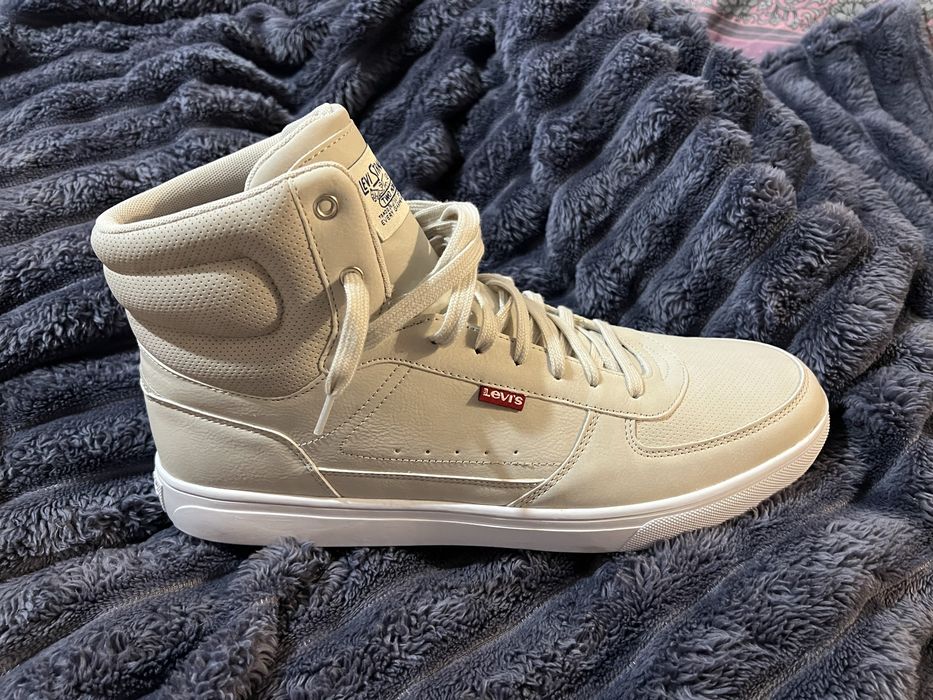 Продам кеды Levi’s