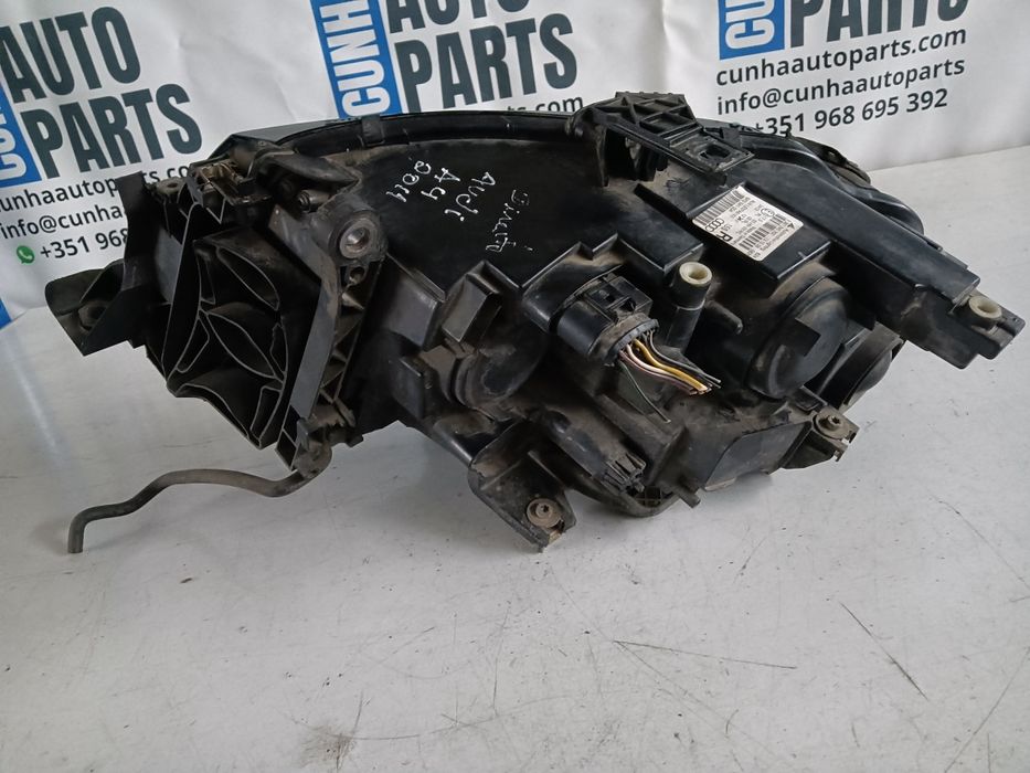 Ótica Audi A4 lado direito Allroad B8