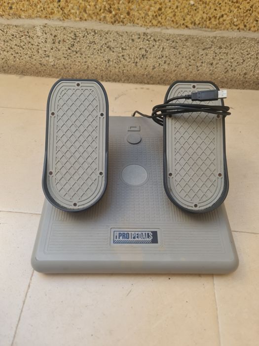 CH PRO flight kit - Controlos para simulador (Yoke+Pedals+Throttle)