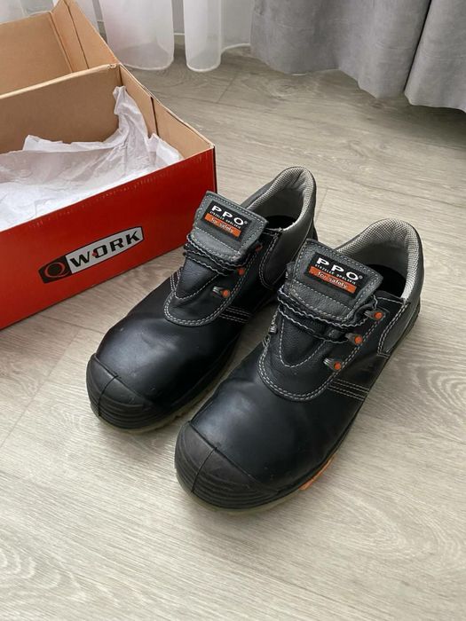 Рабочая обувь с защитой 46 размер