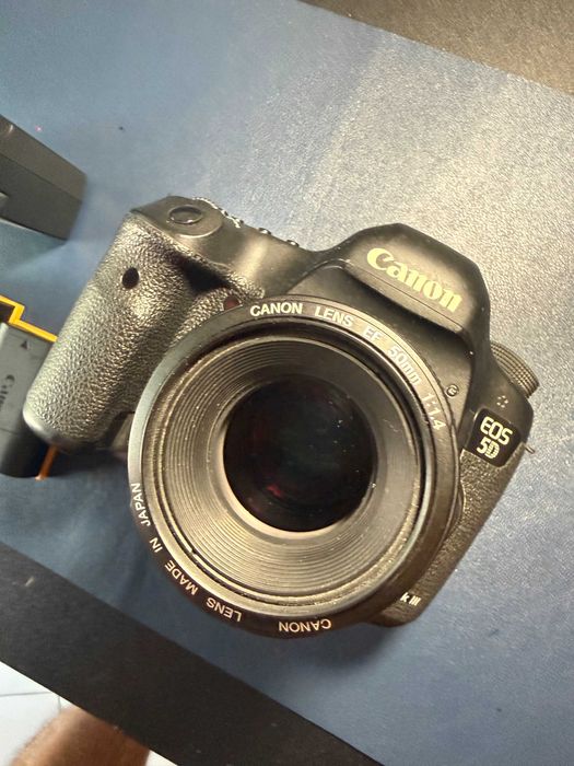 Canon EOS 5D Mark III + 3 Objetivas (Kit Completo)