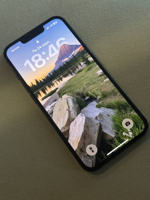 Продам IPhone 13 128 Black