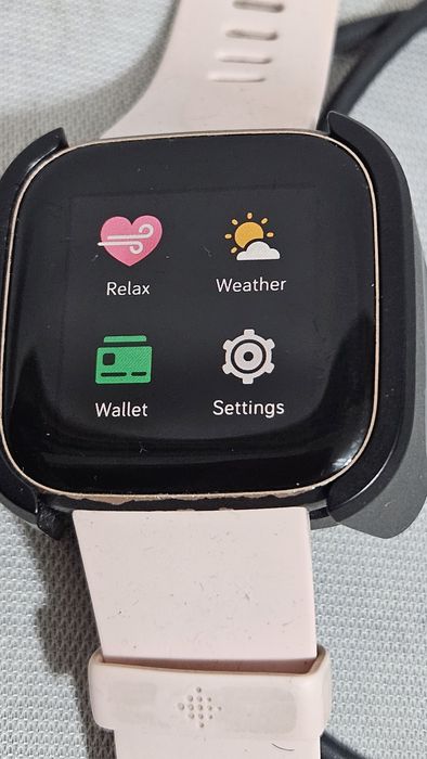 смарт-годинник Fitbit Versa 2 Petal