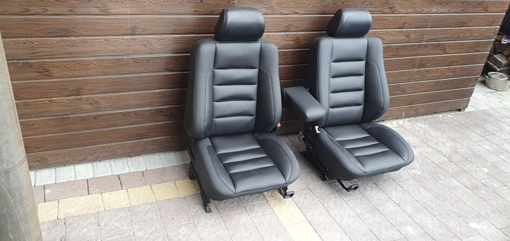 Продам сидіння Recaro w124