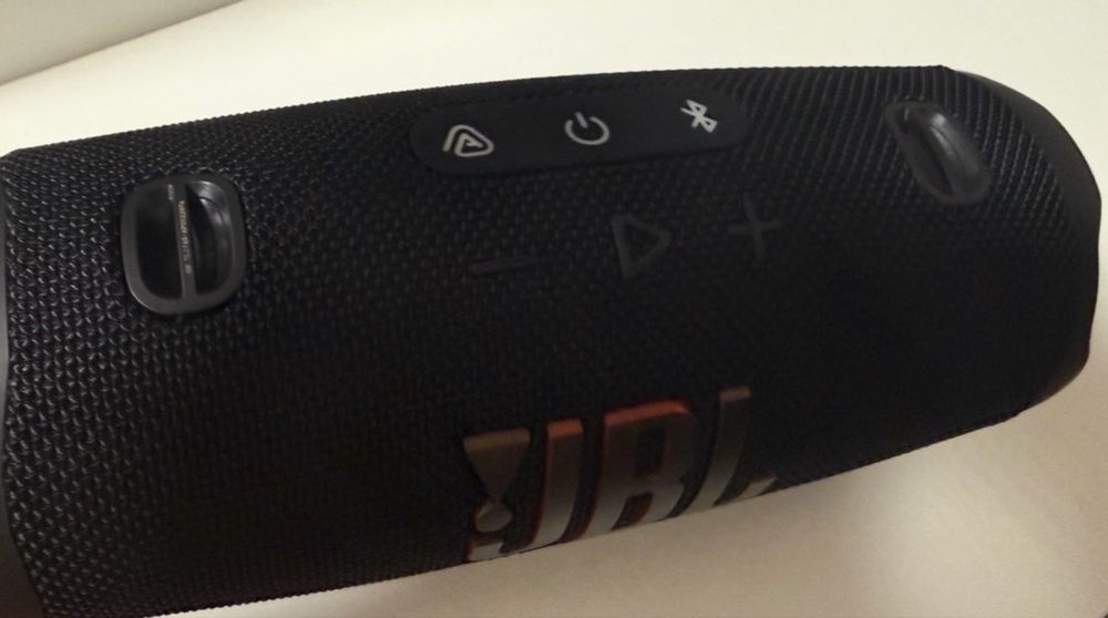 Акустична система JBL Charge 6 Black