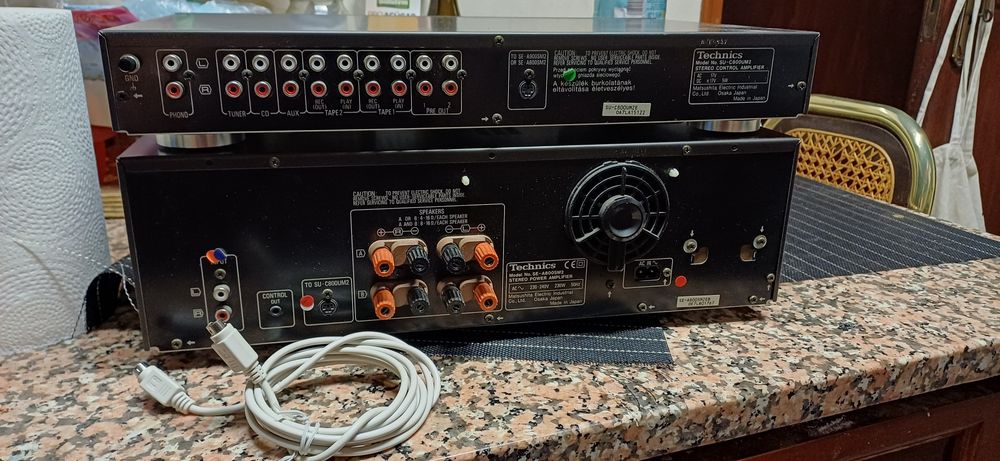 SU-C800UM2 Preamplifier and SE-A800SM2 Amplifier by TECHNICS64284464871041122