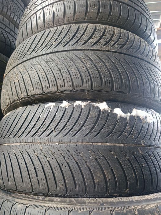235/55/17 Michelin pilot alpin