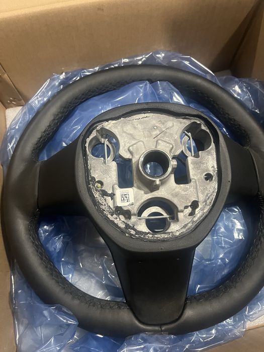 Volante Tesla model Y