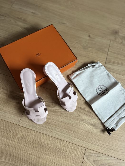 Klapki Hermes hermés na obcasie różowe 39