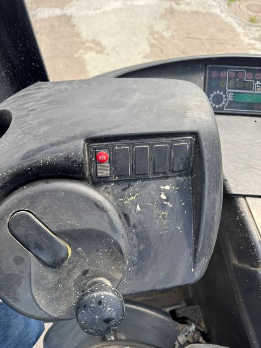 Електричний вилочний навантажувач (Річ трак) Linde R16