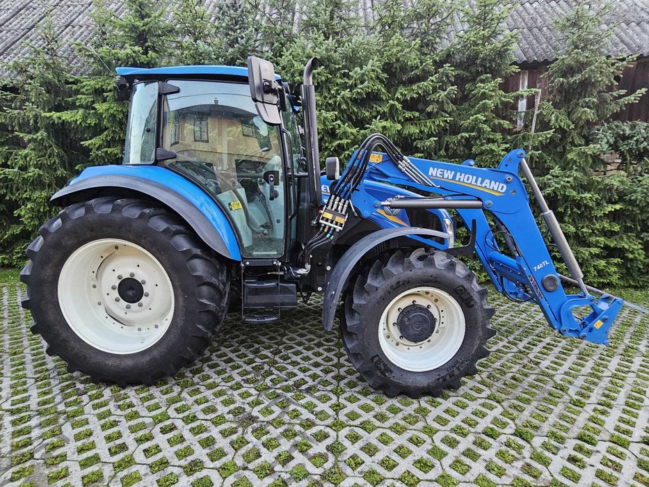 New Holland T5.115 z ladowaczem czolowym, 2700 motogodzin