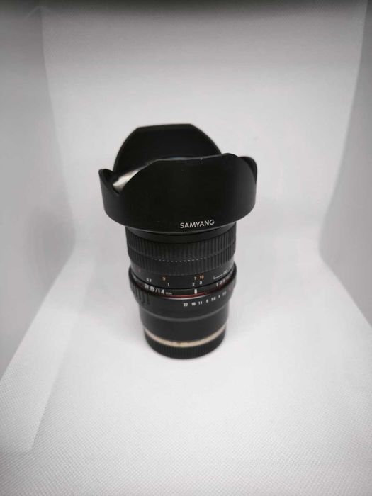Lente Sony Alpha - Samyang 14 mm f/2.8 ED AS IF UMC - mount Sony E