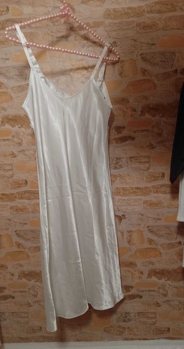 (38/40) (M/L) Ekskluzywna, biała halka z Londynu