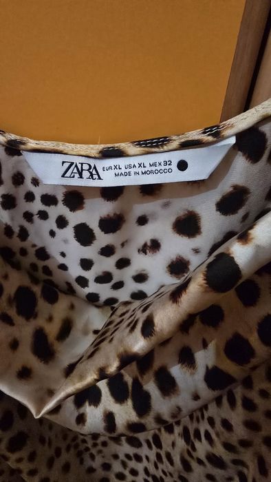 Tops de alça tigrado