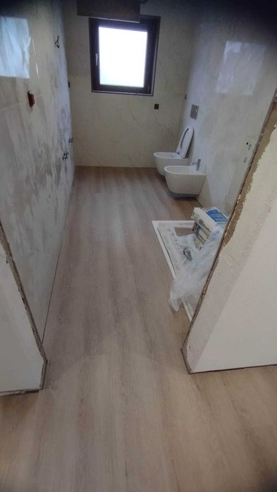 Aplicação de piso flutuante