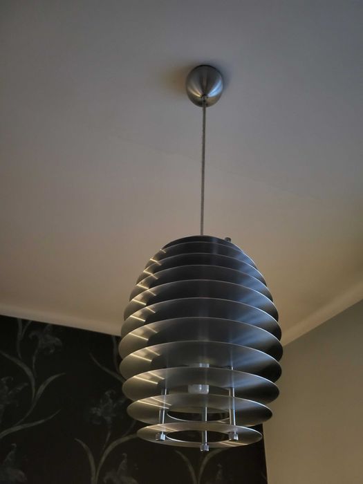 Elegancka lampa pokojowa z kinkietami