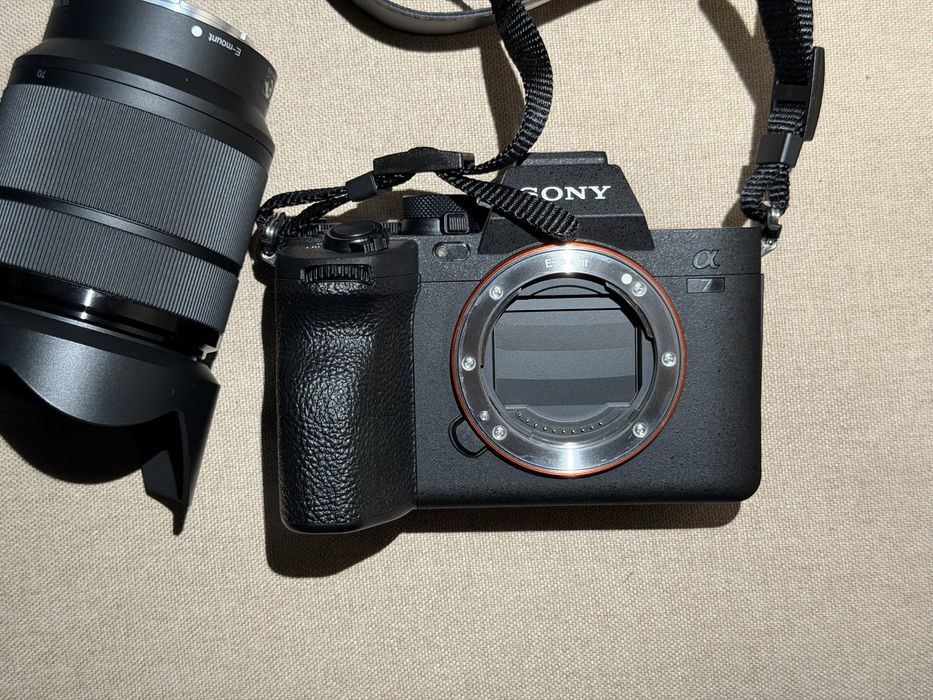 Фотоапарат Sony Alpha A7 IV Sony FE 28-70mm f/3.5-5.6 OSS