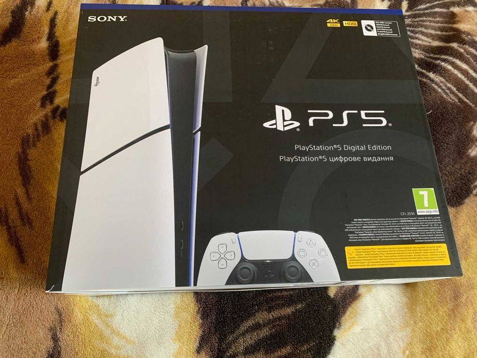 Продам Playstation 5 Slim. На гарантії.