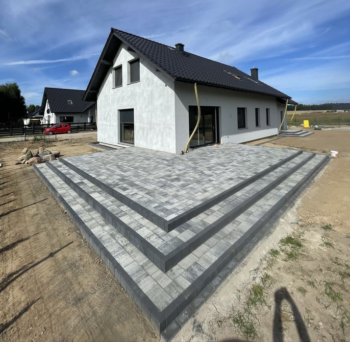 Usługi brukarskie / Zagospodarowanie terenu wokół domu/ Prace ziemne