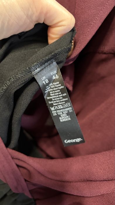 Przepiękny kombinezon z szerokimi nogawkami