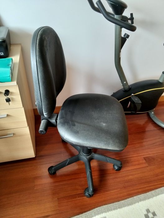 Cadeira de rodas para escritório