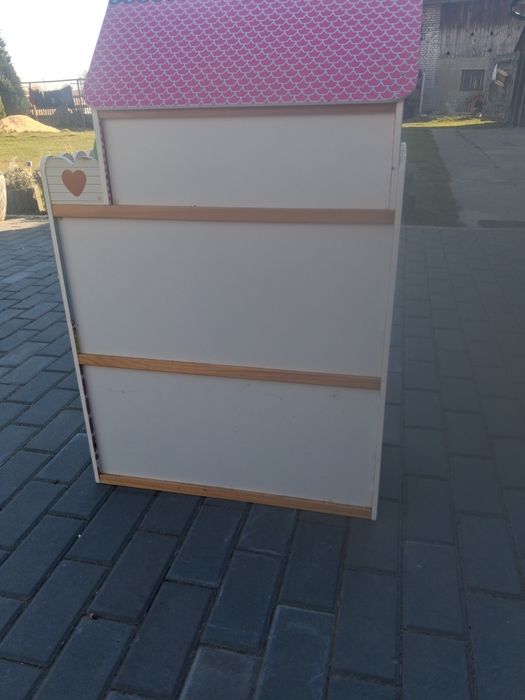 Duży domek dla lalek plus lalki