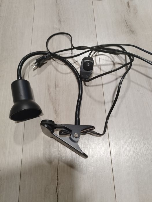 Lampka mocowana na klipsie