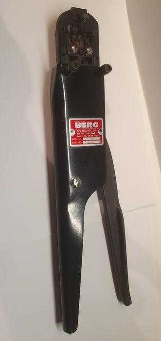 Zaciskarka do konektorów BERG