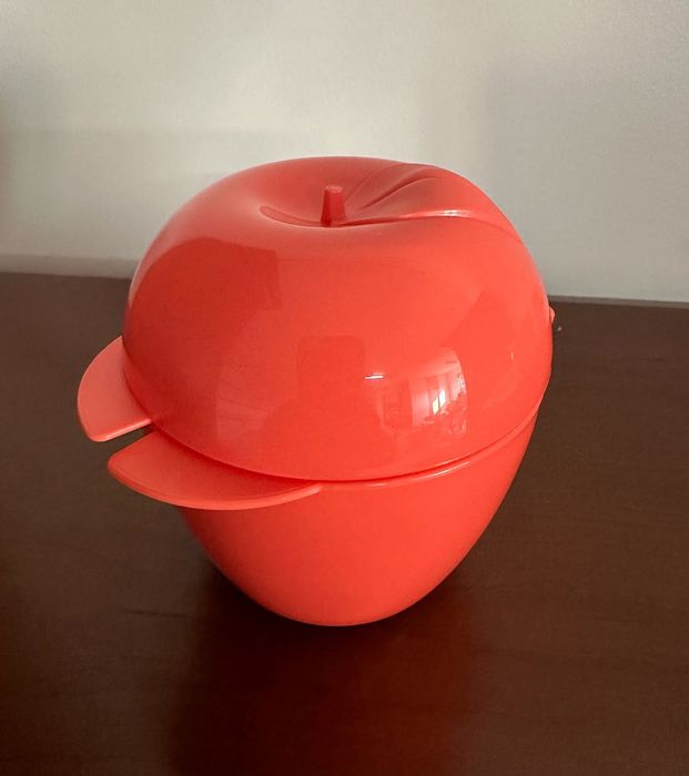 Caixa Maçã Tupperware