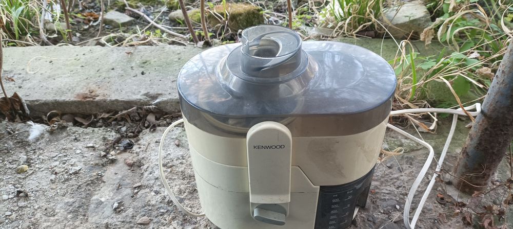 Соковижималка kenwood je500