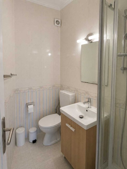 Quarto individual com WC privativo - SUITE - Menina Estudante - Cidade Universitária - Avenidas Novas/ Jardim Zoológico