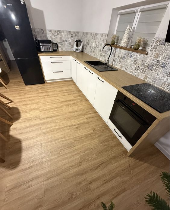 Kuchnia+ AGD robiona przez stolarza