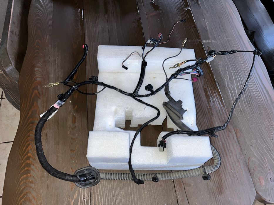 проводка крышки багажника Tesla Model 3 21- 206878900B