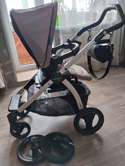 Продам коляску ,в комплекте сумка, дождевик, подстаканник,вес от-15 кг