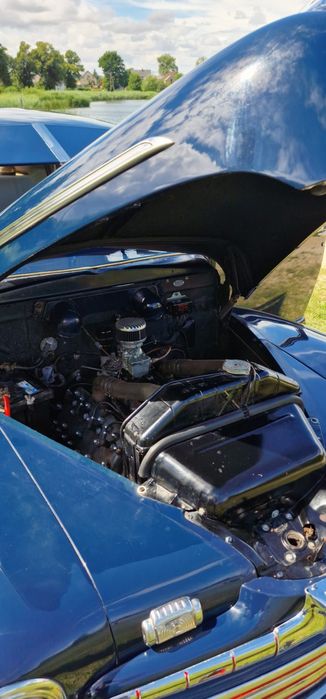 Ford Super Delux V8 1946