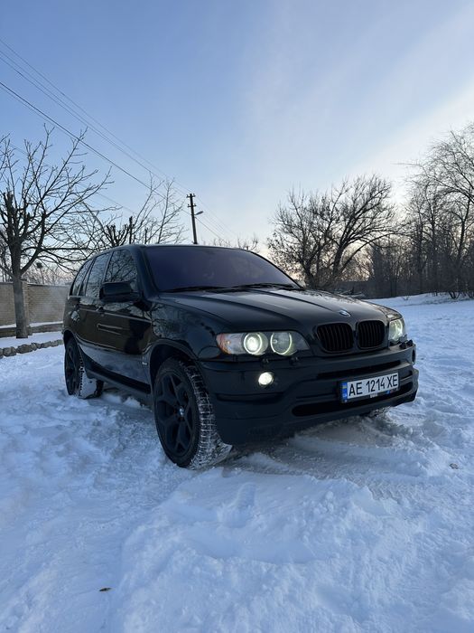 BMW X5 E53 4.4 в отличном состоянии