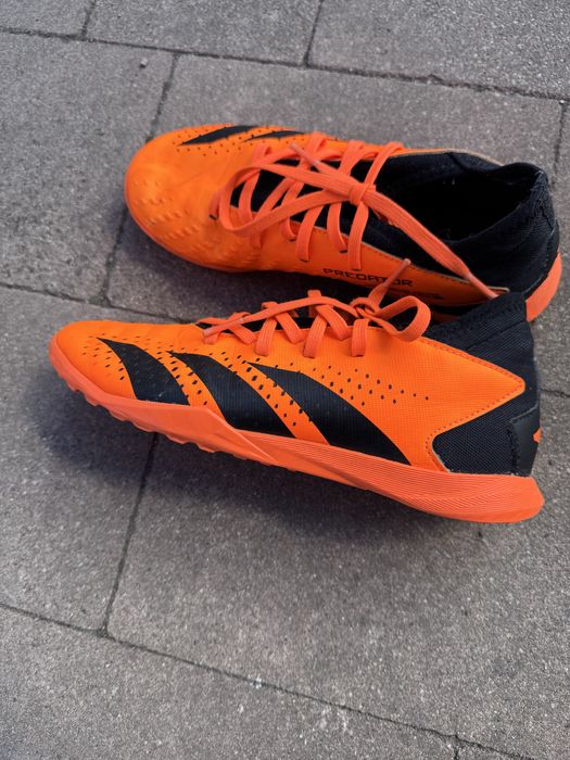 Halówki Adidas predator r36 1/3 23cm