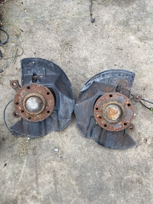 Zwrotnica lewa prawa zwrotnice bmw e46 sedan touring coupe cabrio