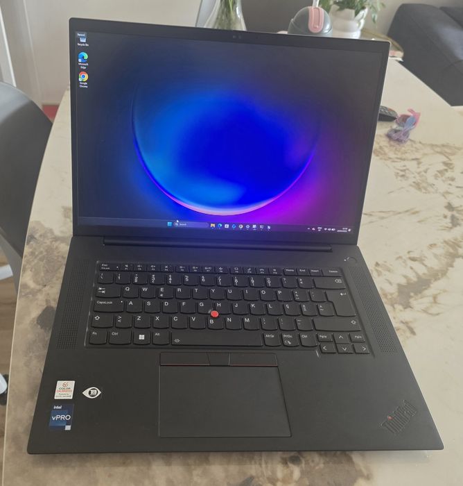 Lenovo ThinkPad P1 (i7 12ª Gen / 64GB RAM / RTX 3050 Ti / 1TB SSD)