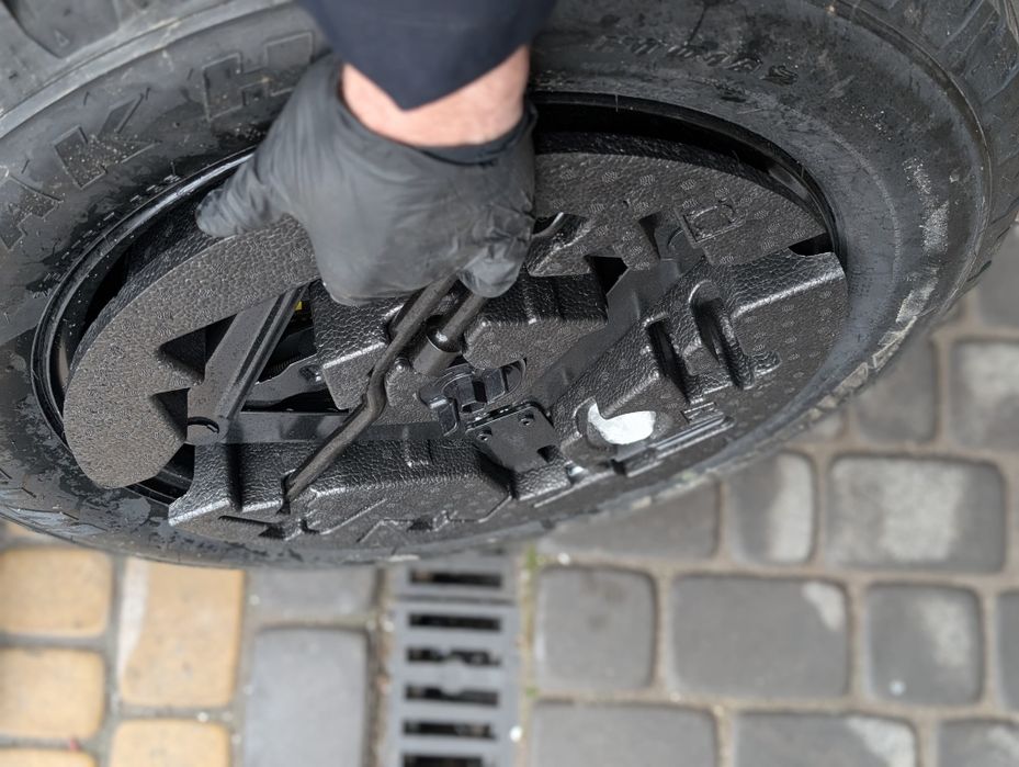 Запаска органайзер Jeep Cherokee Compass Renegade 5x110 R17 Fiat 500